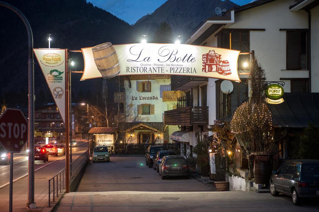 Hotel La Locanda Pinzolo Exteriör bild