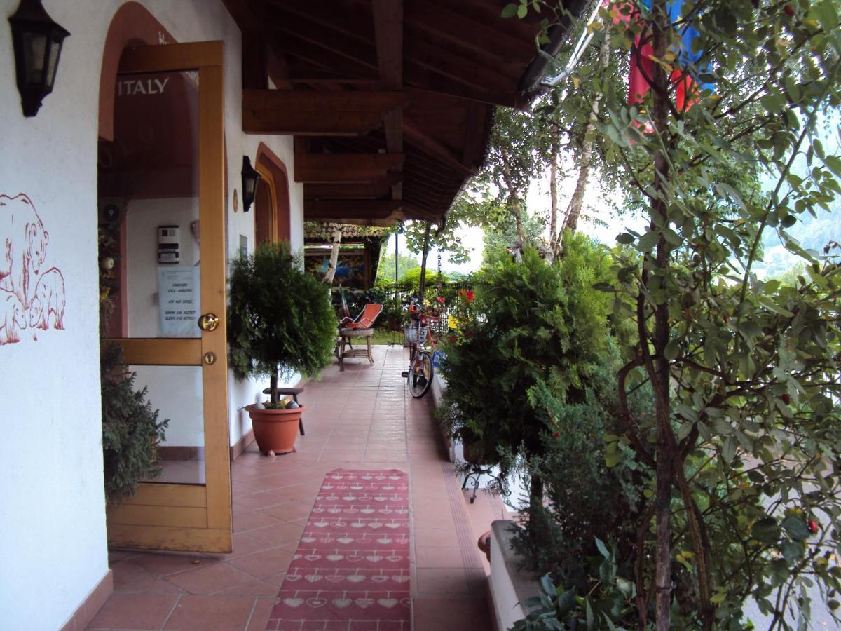 Hotel La Locanda Pinzolo Exteriör bild